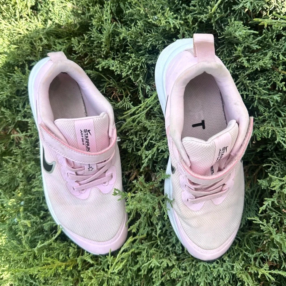 Nike Star Runner 3 Little Kids Shoes Size 2Y Pink Sneakers